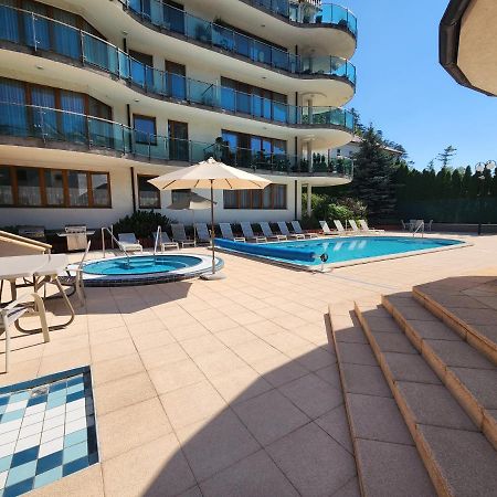 Kristoff Plaza Trencianske Teplice Apartamento Trenčín Exterior foto