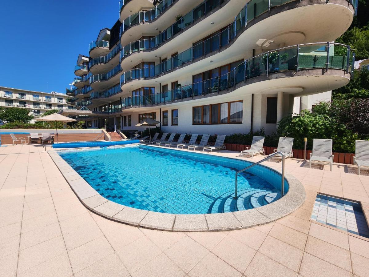 Kristoff Plaza Trencianske Teplice Apartamento Trenčín Exterior foto