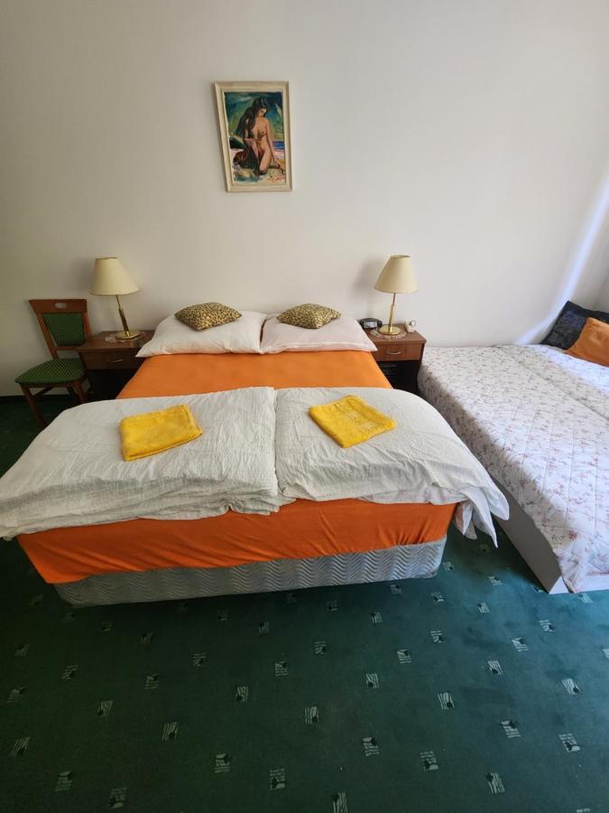 Kristoff Plaza Trencianske Teplice Apartamento Trenčín Exterior foto