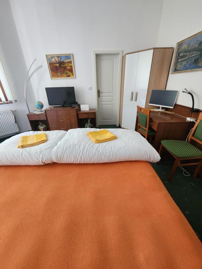 Kristoff Plaza Trencianske Teplice Apartamento Trenčín Exterior foto