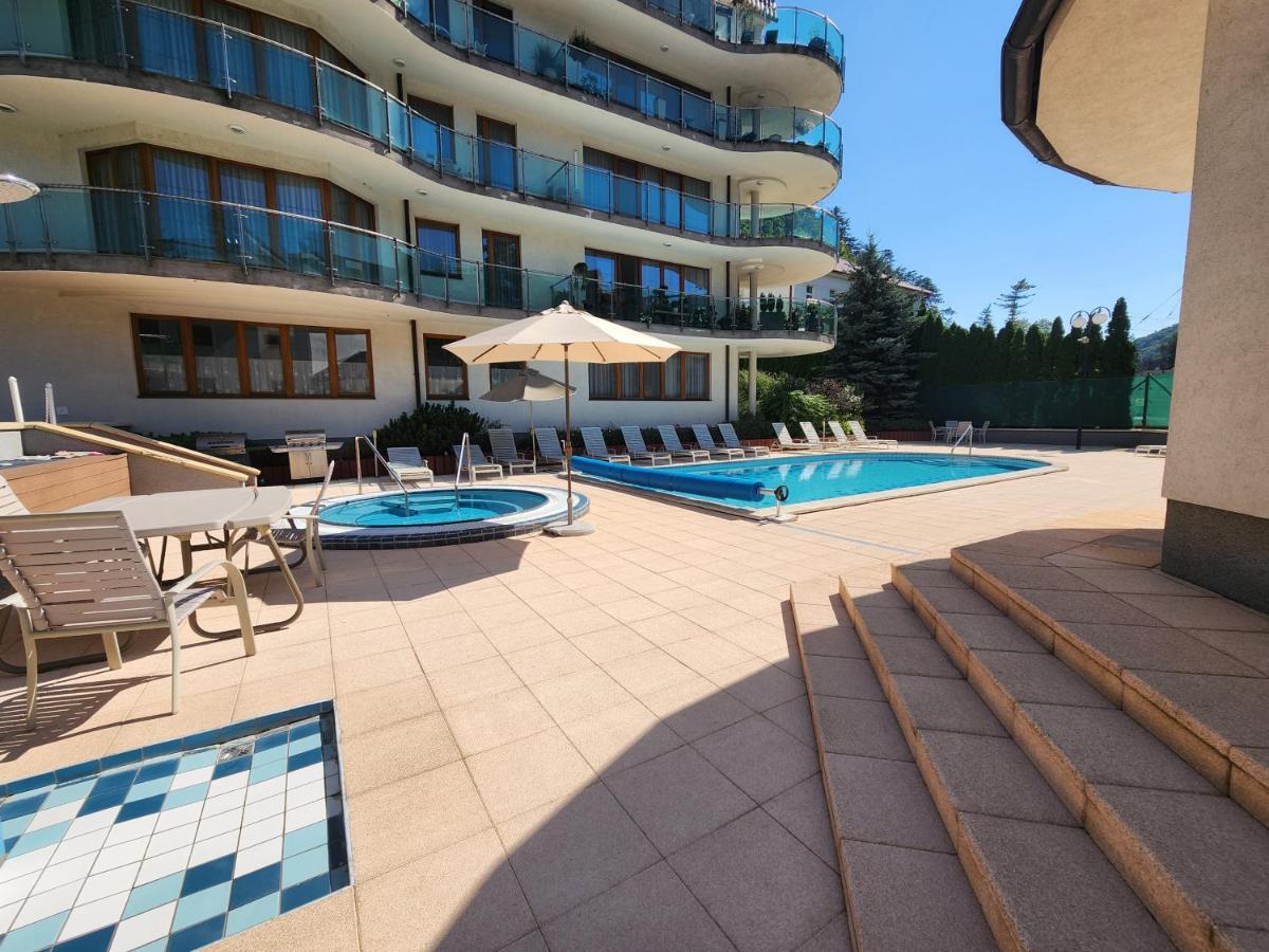 Kristoff Plaza Trencianske Teplice Apartamento Trenčín Exterior foto